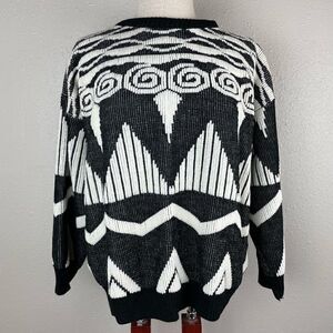 Vintage 80’s Adele Black and White Sweater EUC